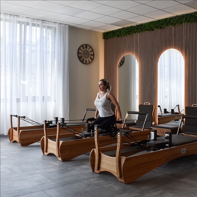 Sala Square studija sa reformerima